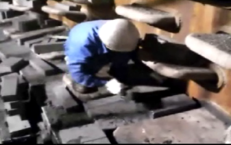 Construction site of graphite brick for copper cooling plate in bosh of 4350m3 blast furnace in Benxi Iron and steel company（ 2007)